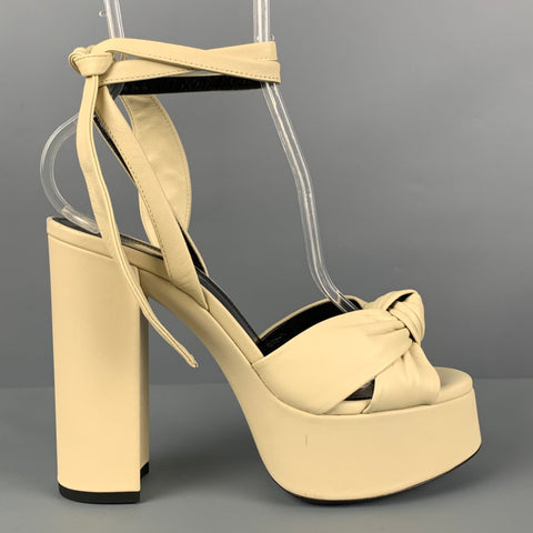 SAINT LAURENT Talla 7.5 Sandalias con plataforma Bianca de cuero beige