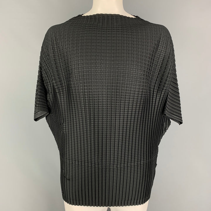 ISSEY MIYAKE PLEATS PLEASE Size L Black Pleated Polyester Short Pullover