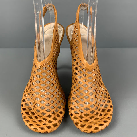 CELINE Size 8 Tan Woven Leather Slingback Pumps