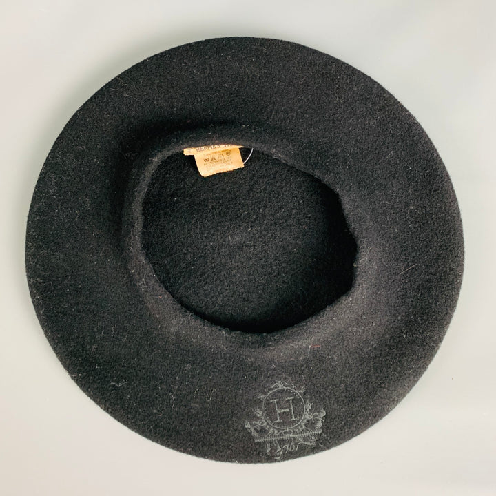 HERMES Chapeaux en laine brodés noirs