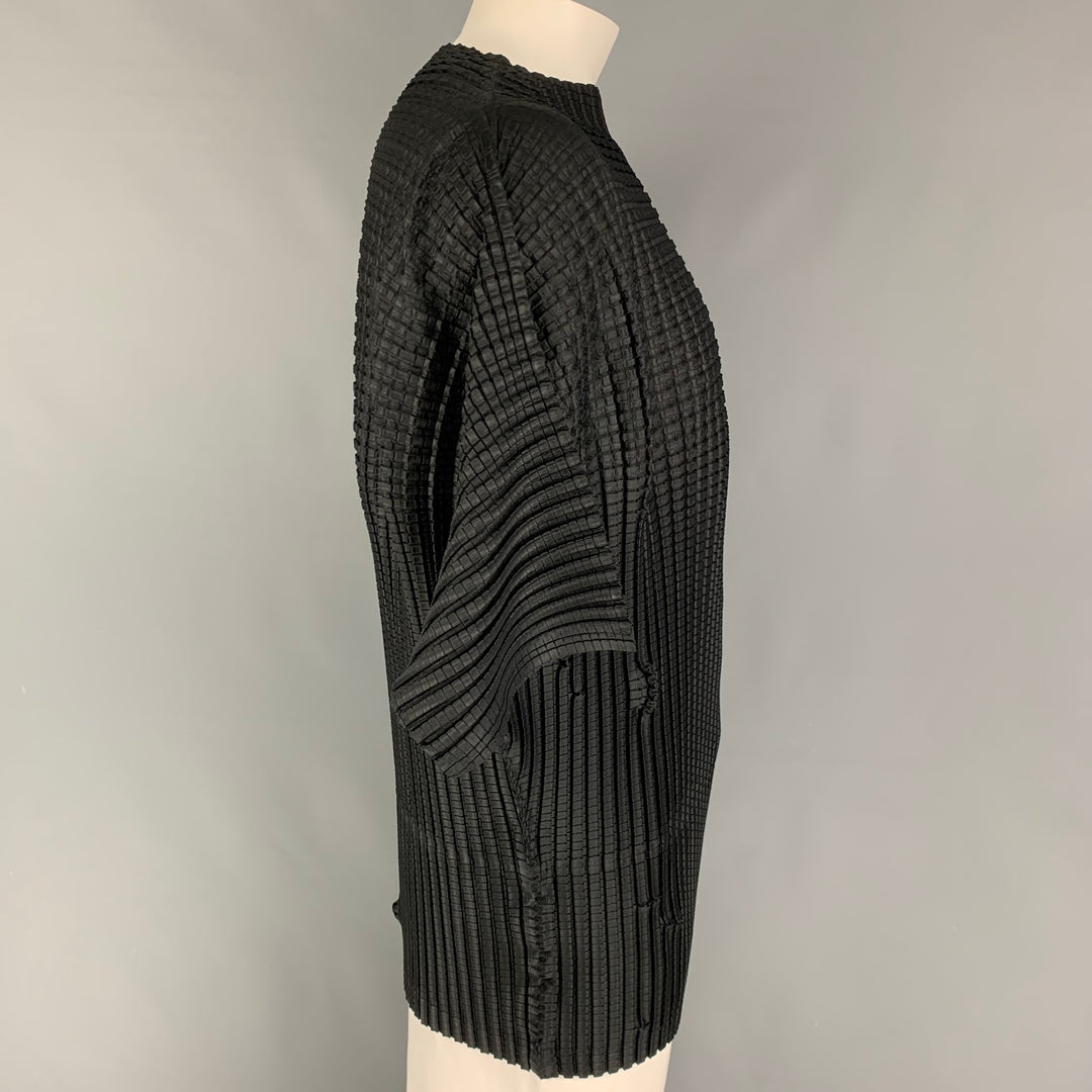 ISSEY MIYAKE PLEATS PLEASE Size L Black Pleated Polyester Short Pullover