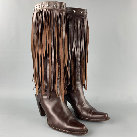DONALD J PLINER Talla 10 Botas de punta puntiaguda con flecos y tachuelas de cuero marrón