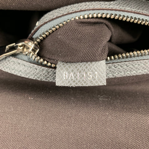 LOUIS VUITTON Grey Leather Taiga Roma MM Messenger Bag