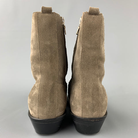 VETEMENTS Botas Demna Gvasalia con cremallera lateral de ante color topo talla 7