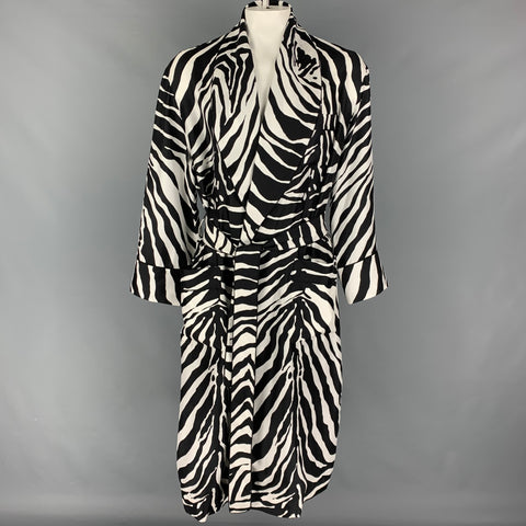 DOLCE & GABBANA Size 40 Black White Zebra Silk Shawl Collar Robe