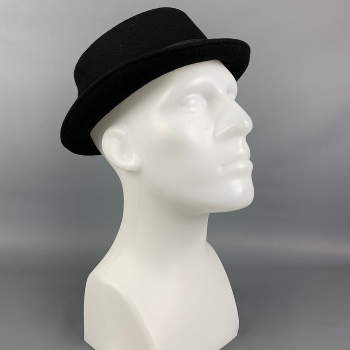 GUCCI Size M Black Wool Felt Hats