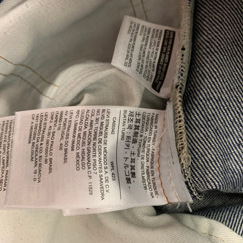 LEVI'S MADE & CRAFTED 551 Z Size 32 Indigo Cotton Straight Jeans