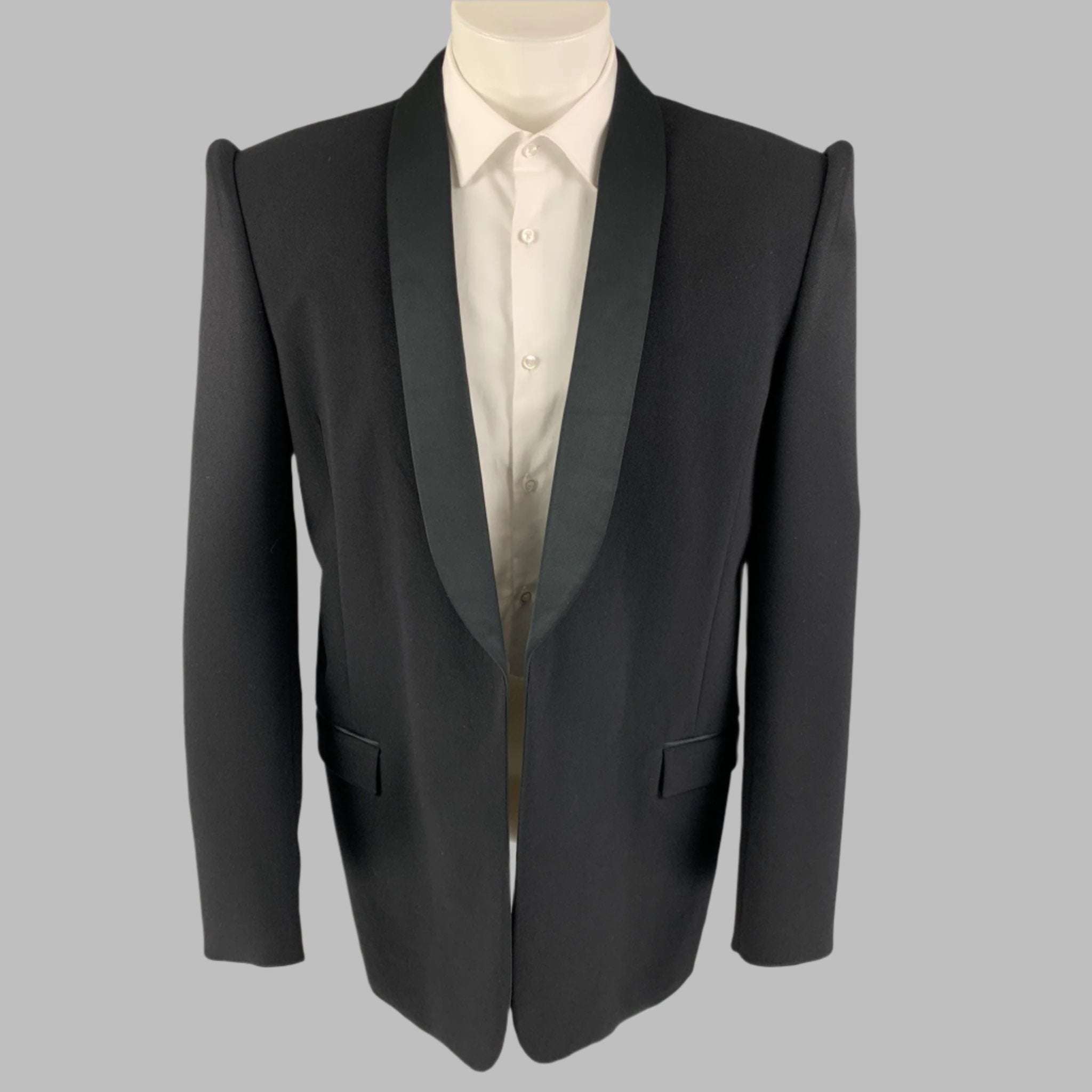 BALENCIAGA Fall-Winter 2019 Size 38 Black Polyamide Suspended Shoulders  Sport Coat