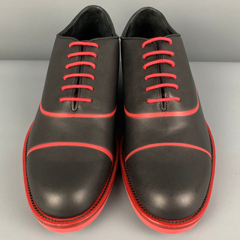 DONALD J PLINER Taille 9 Noir Rouge Chaussures à lacets en cuir bicolore