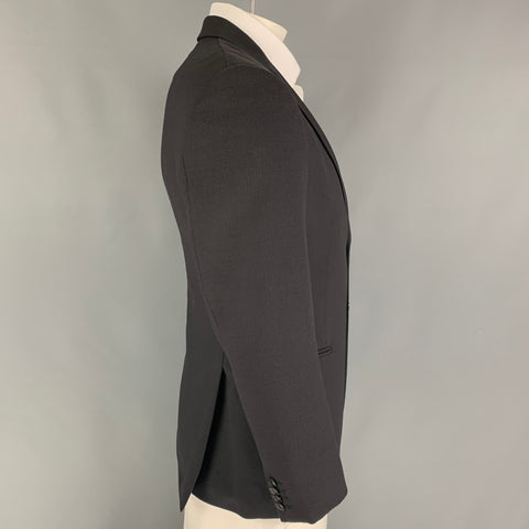 GIORGIO ARMANI Taille 40 Manteau de sport à revers cranté en laine Lana à chevrons noirs