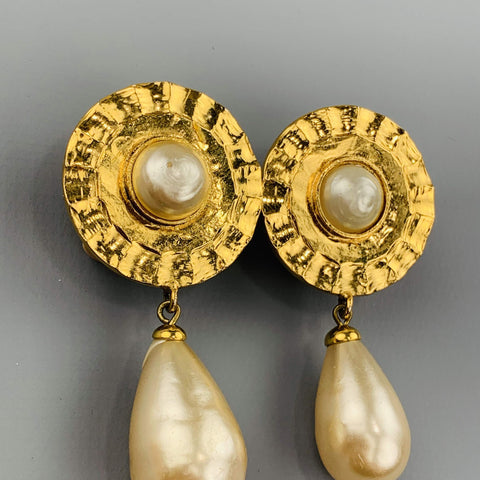 CHANEL Vintage Gold Tone Faux Pearl Tear Drop Clip On Earrings