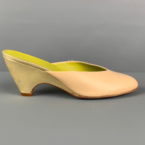 BOTTEGA VENETA Tacón 7 Mules de cuero beige
