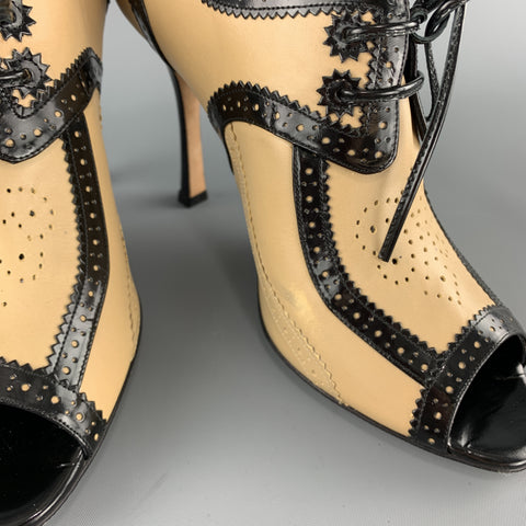 CAROLINA HERRERA Size 8 Beige & Back Leather Peep Toe Oxford Booties