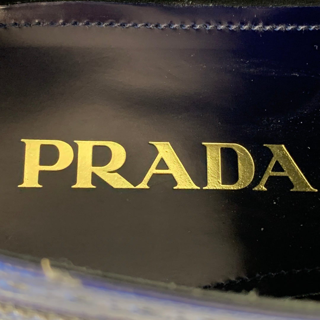 PRADA Taille 9 Chaussures à lacets en cuir perforé bleu Wingtip Platform