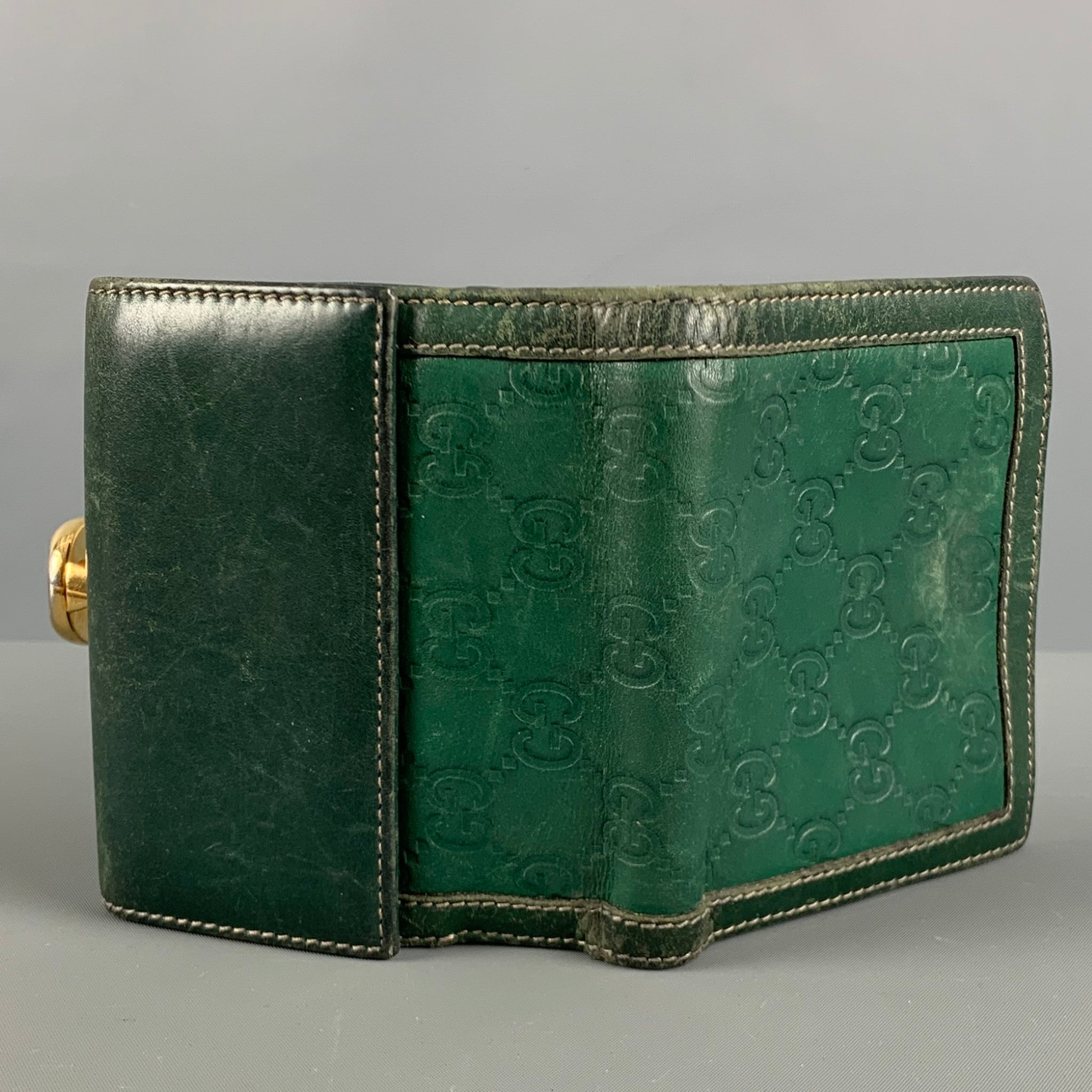 GUCCI Green Monogram Leather Wallet – Sui Generis Designer Consignment