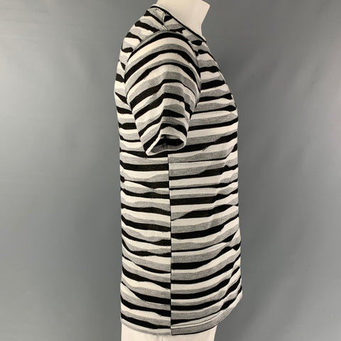 ARMANI COLLEZIONI Talla L Camiseta de poliéster y viscosa con estampado gris, negro y blanco