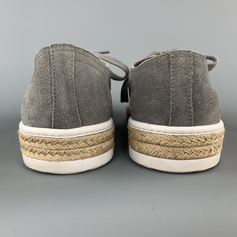 PRADA Talla 9.5 Zapatillas con cordones y entresuela trenzada de ante gris