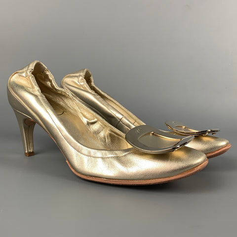 ROGER VIVIER Talla 6 Zapatos de tacón de cuero dorado