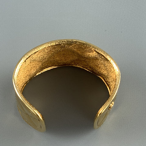 CHANEL Vintage 1970s Gold Tone Metal Quilted Cuff Bracelet