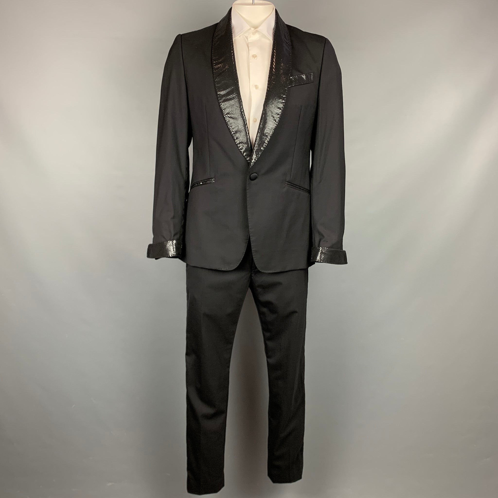VIVIENNE WESTWOOD MAN Size 42 Black Wool Shawl Collar Tuxedo