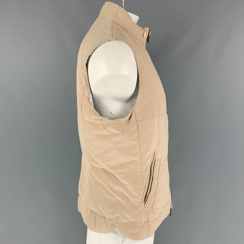 BRUNELLO CUCINELLI Chaleco de nailon y poliéster acolchado color canela Talla XL