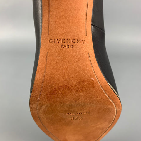 GIVENCHY Size 7.5 Black & Silver Leather Classic Pumps