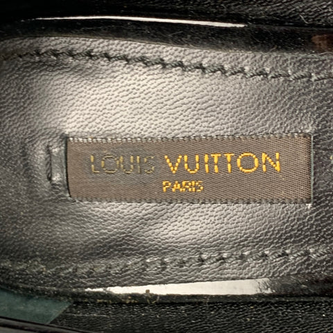 LOUIS VUITTON Size 7 Black Patent Leather Pumps