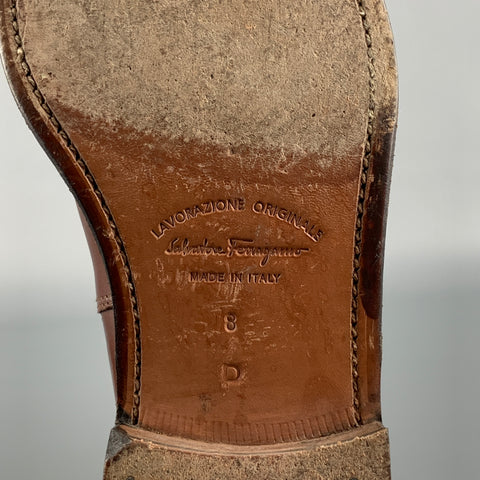 SALVATORE FERRAGAMO Talla 9 Botas sin cordones de cuero marrón