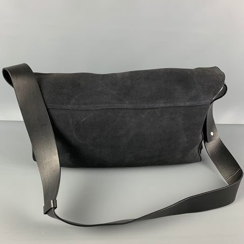 CALVIN KLEIN Sac messager en cuir suédé charbon de bois