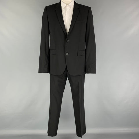 HUGO by HUGO BOSS Talla 44 Traje negro con solapa de muesca de lana virgen