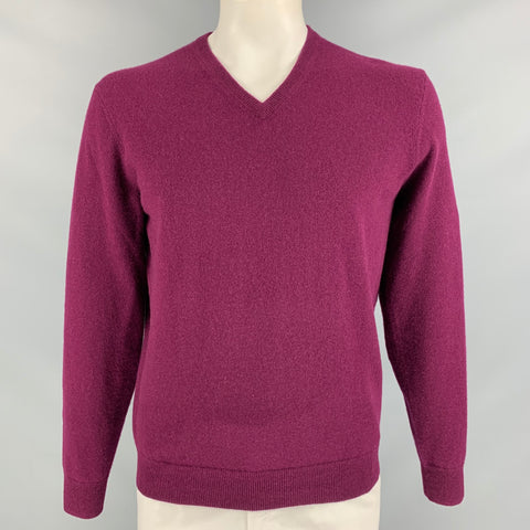 NEIMAN MARCUS Size L Raspberry Solid Cashmere V-Neck Pullover