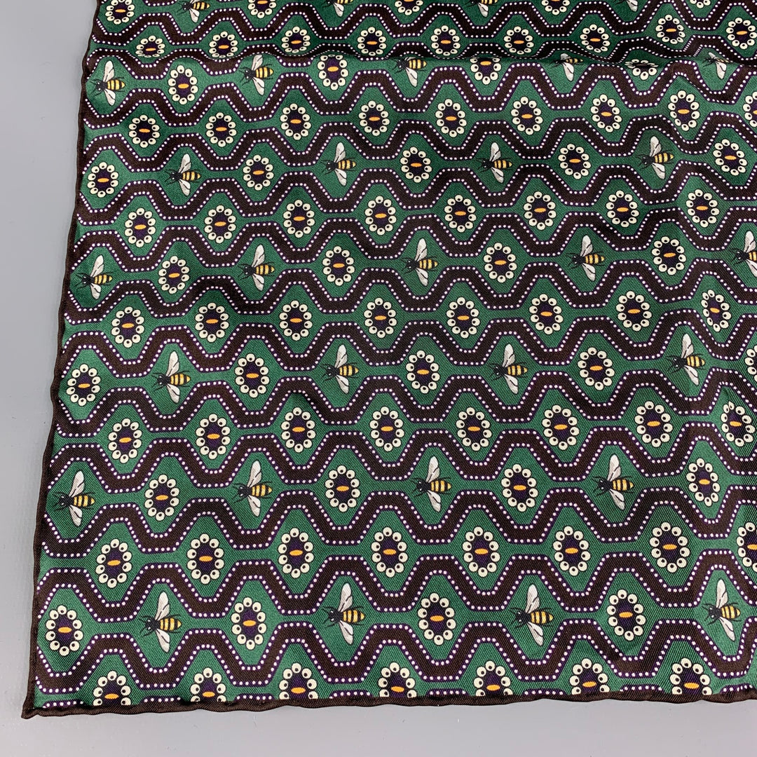 GUCCI Green & Brown Bee Print Silk Pocket Square