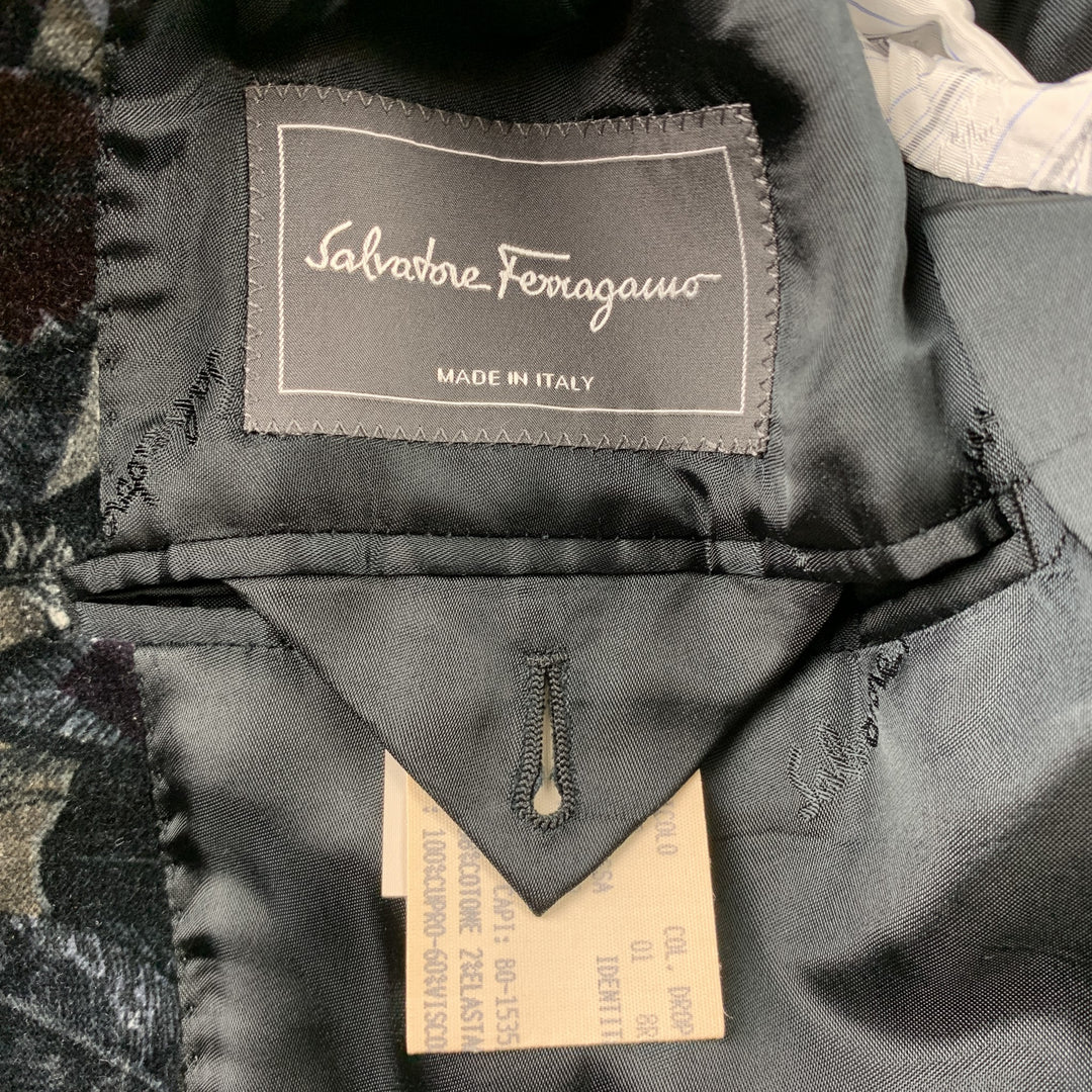 SALVATORE FERRAGAMO Size 42 Black & Grey Feather Print Velvet Sport Coat