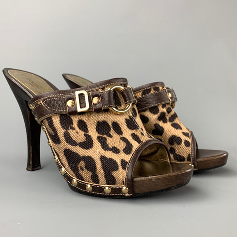 DOLCE &amp; GABBANA Sandalias tipo zueco de cuero de lona marrón y beige talla 10
