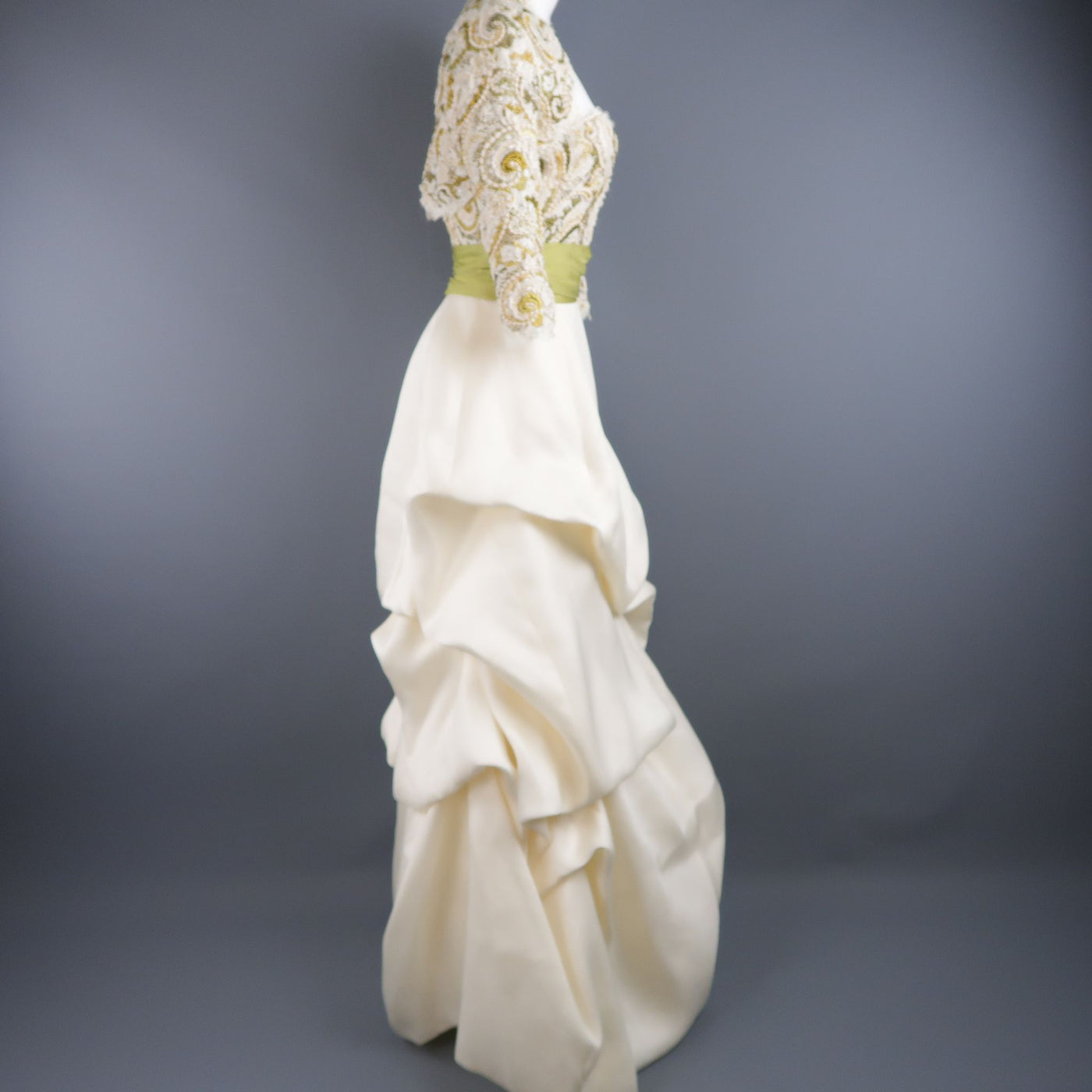MONIQUE LHUILLIER Size 10 Cream Gold Green Lace Bodice Bolero Gown