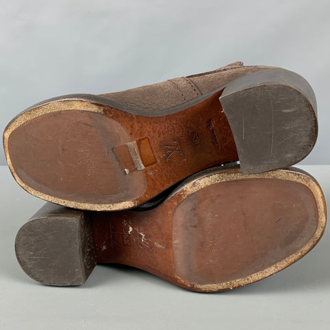 LOUIS VUITTON Talla 5.5 Botas de tacón grueso de cuero marrón con grano de guijarro