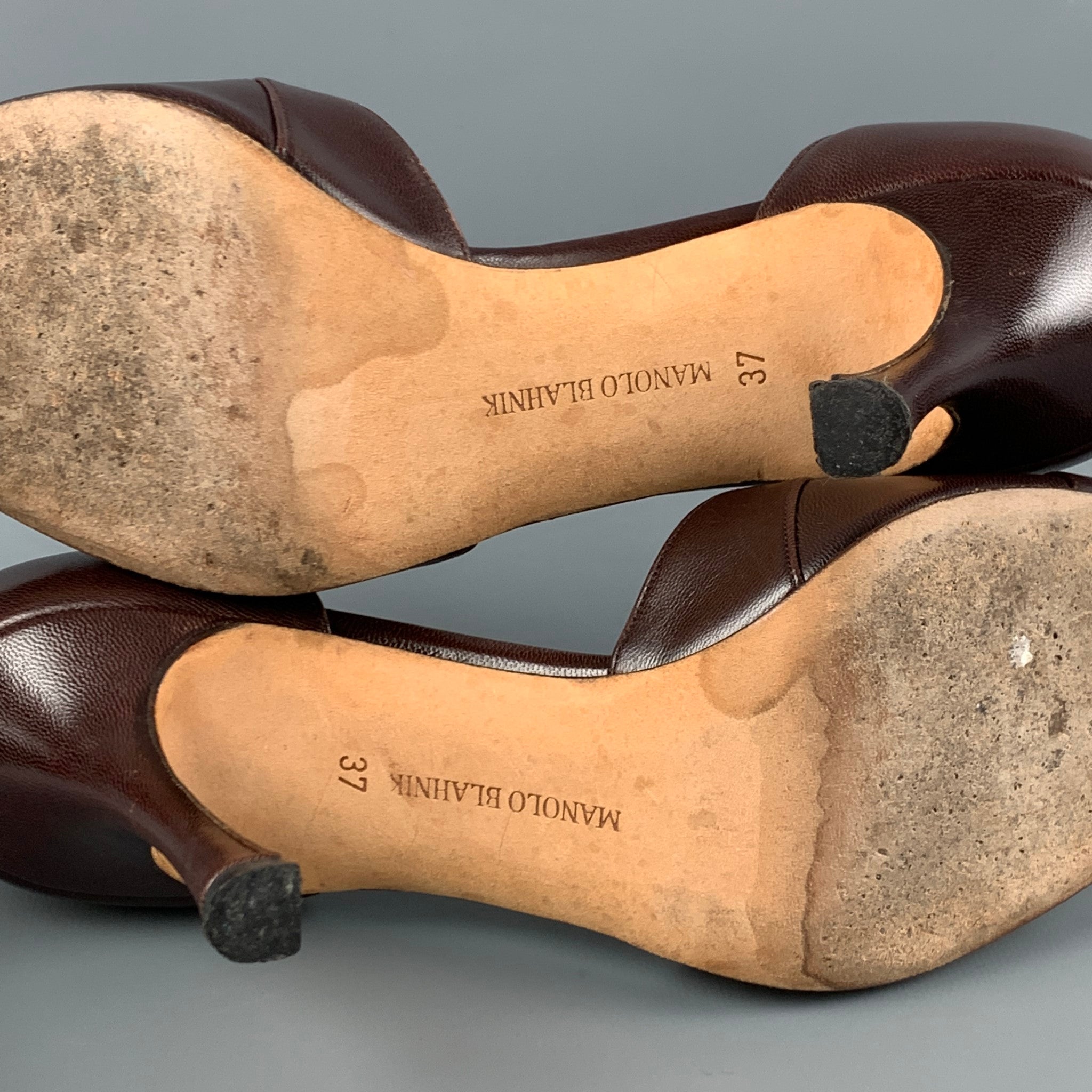 MANOLO BLAHNIK Size 7 Brown Leather D'Orsay Pumps – Sui Generis MANOLO BLAHNIK Size 7 Brown Leather D'Orsay Pumps – Sui Generis