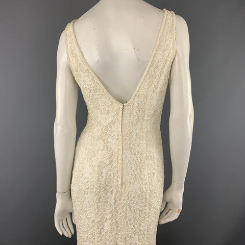 CARMEN MARC VALVO Size 4 Cream Beaded Lace Overlay Sleeveless Gown