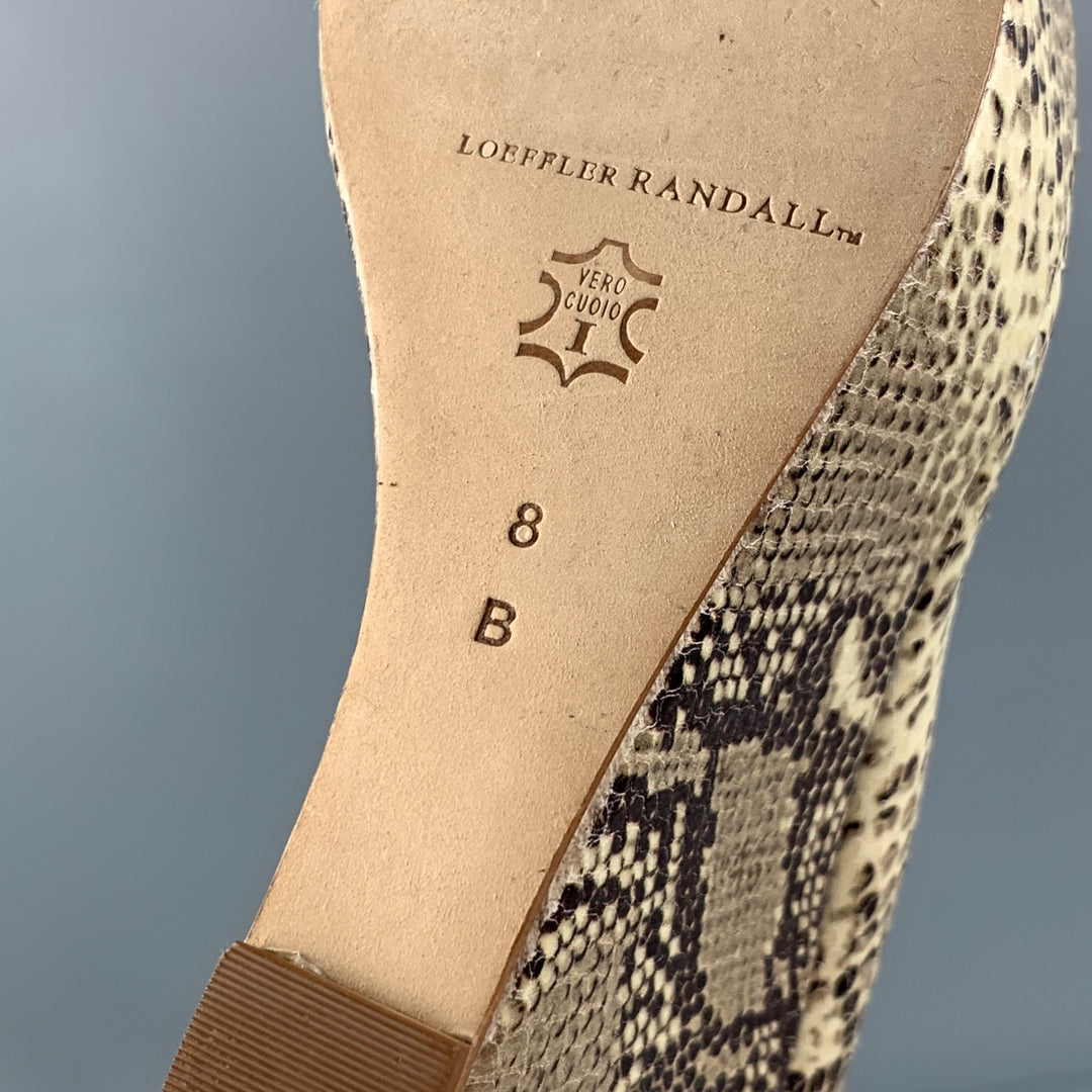 LOEFFLER RANDALL Talla 8 Zapatos de tacón con cuña en relieve con estampado de piel de serpiente de cuero beige grisáceo