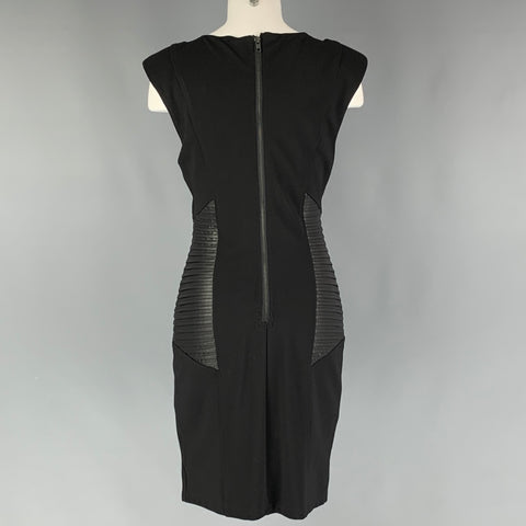 BEBE Taille L Noir sur Noir Nylon Mélange Tissus Mélangés Robe Sans Manches
