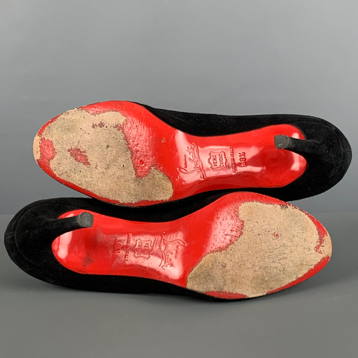 CHRISTIAN LOUBOUTIN Taille 8,5 Escarpins classiques en daim noir