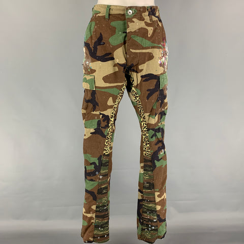DEPARTAMENTO DE GALERÍA Pantalones cargo acampanados de camuflaje con pintura de nailon y algodón verde marrón talla 26