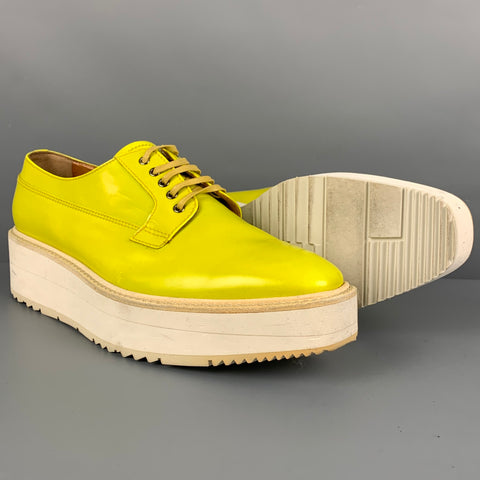PRADA Taille 11 Chaussures à lacets en cuir jaune blanc