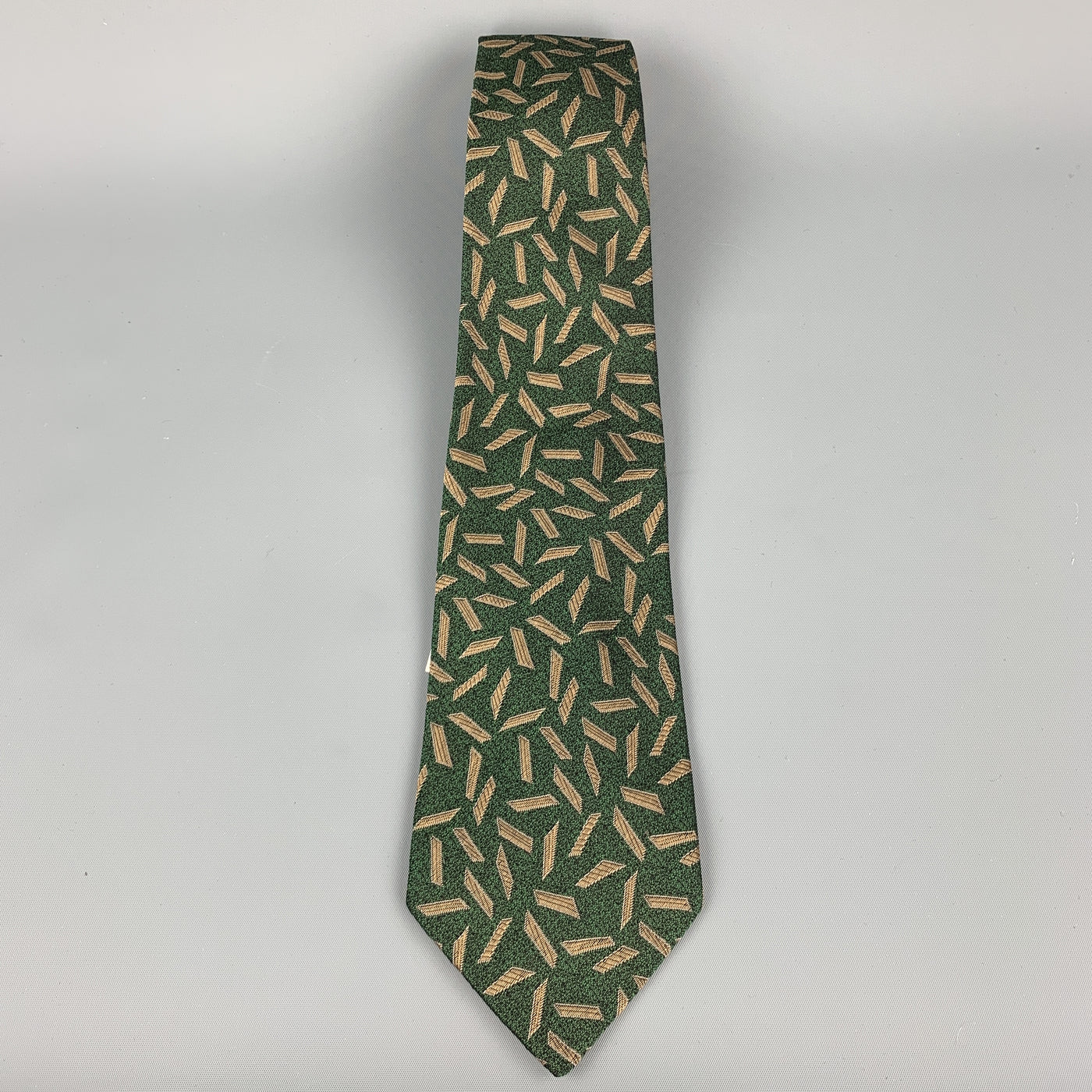 GIANNI VERSACE Green & Beige Geometric Print Silk Tie