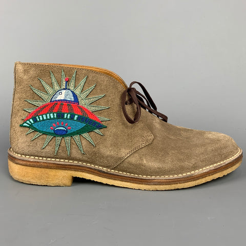 GUCCI Size 11 Taupe Textured Suede Crepe Sole Chukka Boots