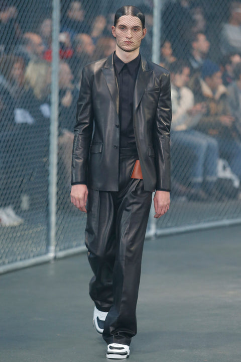GIVENCHY Talla 36 Pantalones con tirantes anchos plisados ​​de cuero negro y marrón