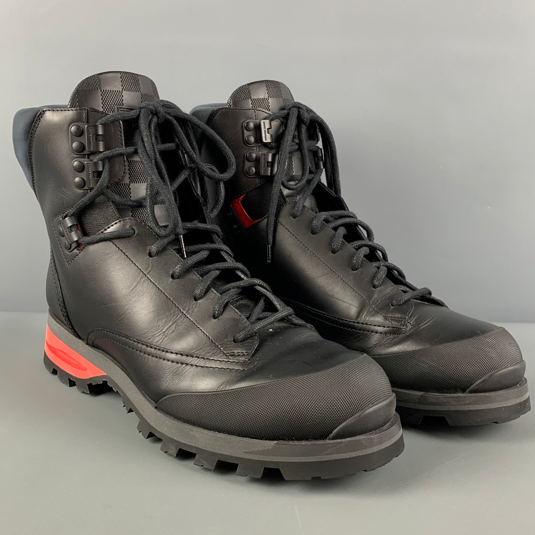 LOUIS VUITTON 2015 Size 10 Black Red Calfskin Damier Blizzard Boots – Sui  Generis Designer Consignment