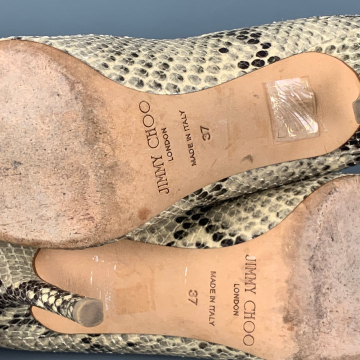 JIMMY CHOO Zapatos de tacón de aguja con piel de serpiente beige Talla 7