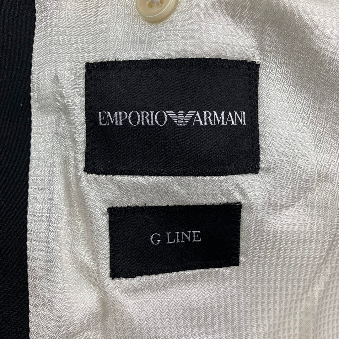 EMPORIO ARMANI Size 48 White & Black Viscose Peak Lapel Sport Coat