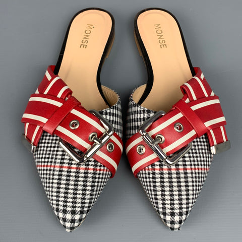 Mulas planas con punta en punta y hebilla de tela roja y negra de MONSE, talla 8